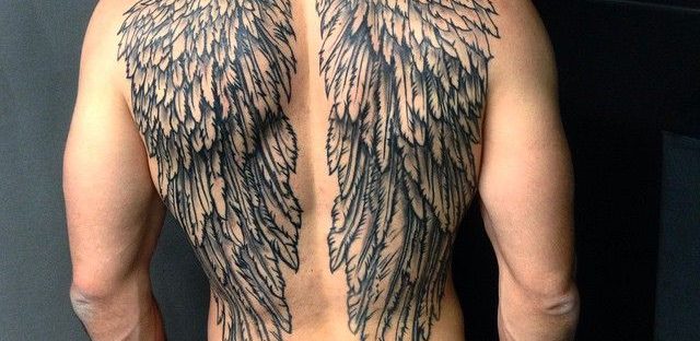 Кто выбирает татуировки в виде крыльев